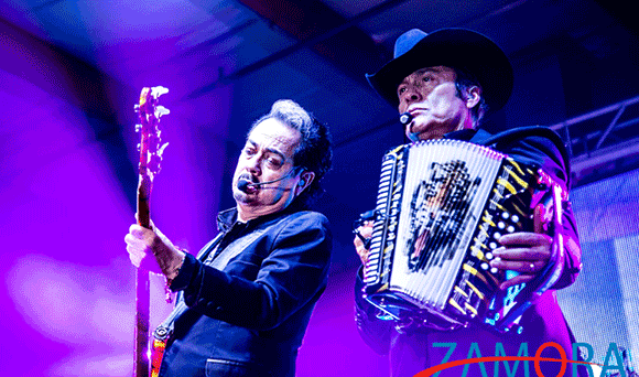 Los Tigres Del Norte at The Forum