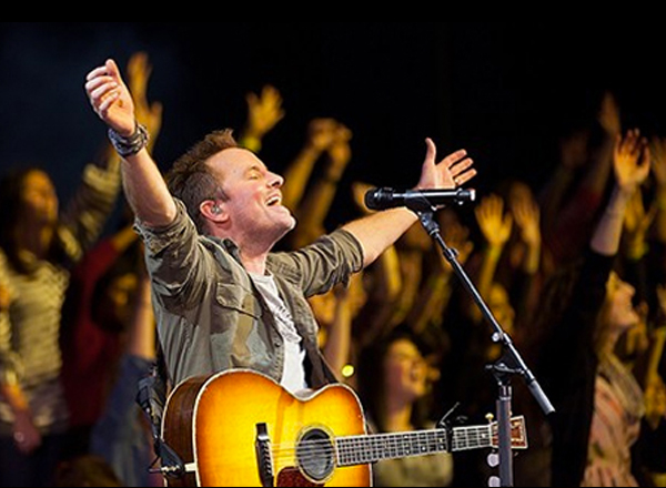 Worship Night In America: Chris Tomlin, Louie Giglio, Max Lucado, Matt Redman, Israel Houghton, Phil Wickham & Kim Walker-Smith at The Forum