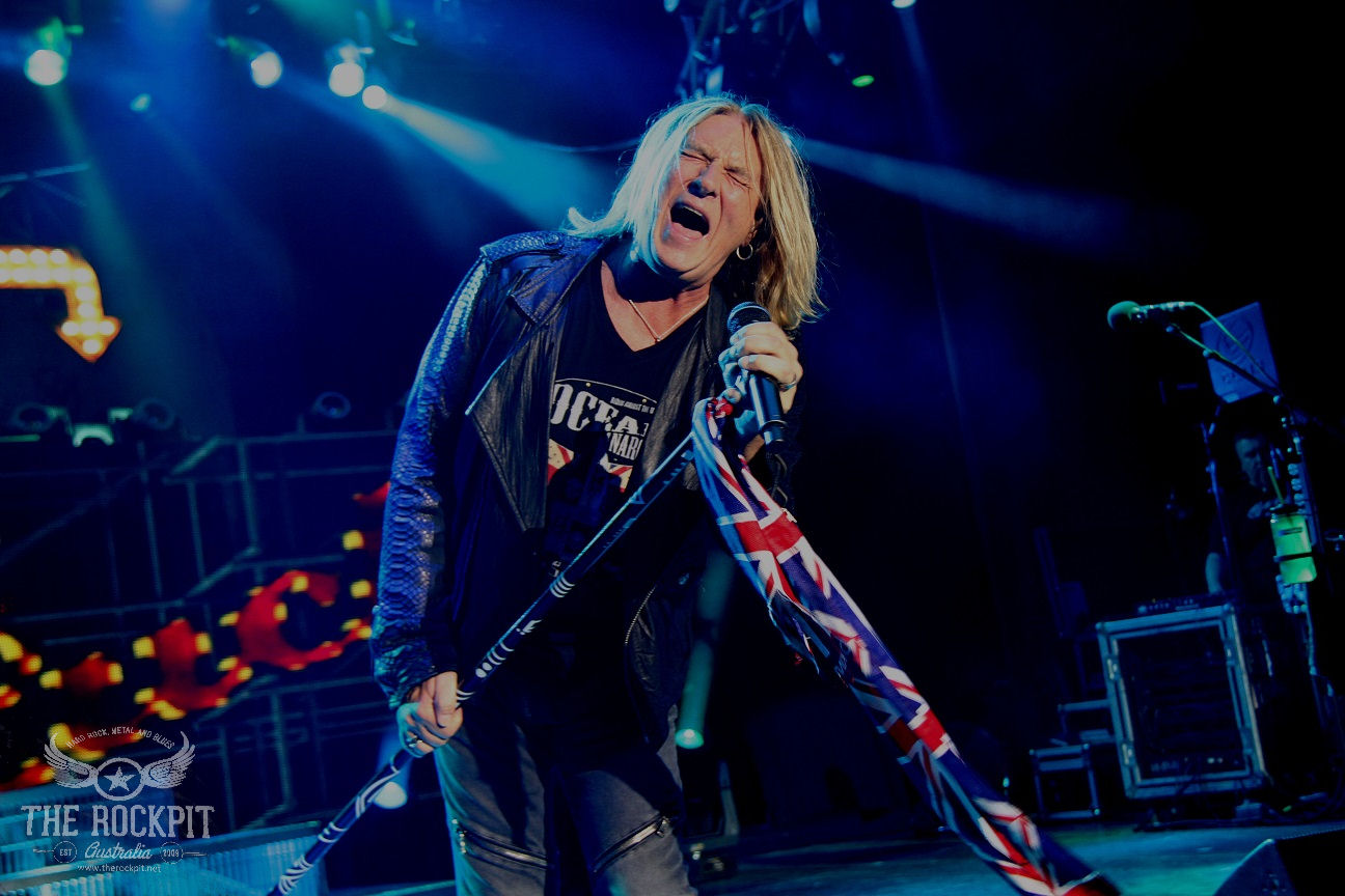 Journey & Def Leppard at The Forum